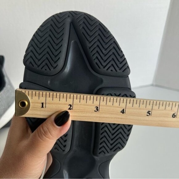 Steve Madden - Men's Mythical Slip On - Black. Size: 9.5 (US). NIB - Picture 12 of 16